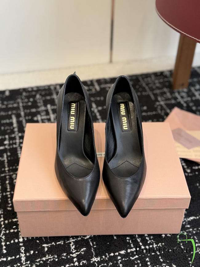 MIUMIU | Waxed Calfskin Pointy Toe Pump Black - 1
