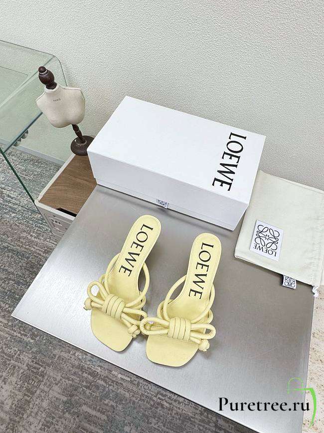 LOEWE | Flamenco Knot sandal in lambskin 5.5cm Pastel Yellow - 1