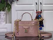 LOUIS VUITTON | Vanity Chain Pouch Varnished cowhide leather pink - 1