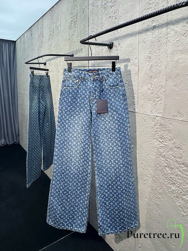 LOUIS VUITTON | Women Blue Flared Jeans - 1