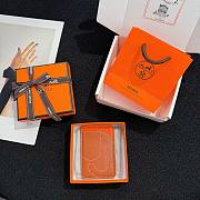 Hermès Horse MagSafe Magnetic Card Holder 02 - 3