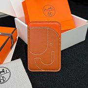 Hermès Horse MagSafe Magnetic Card Holder 02 - 4