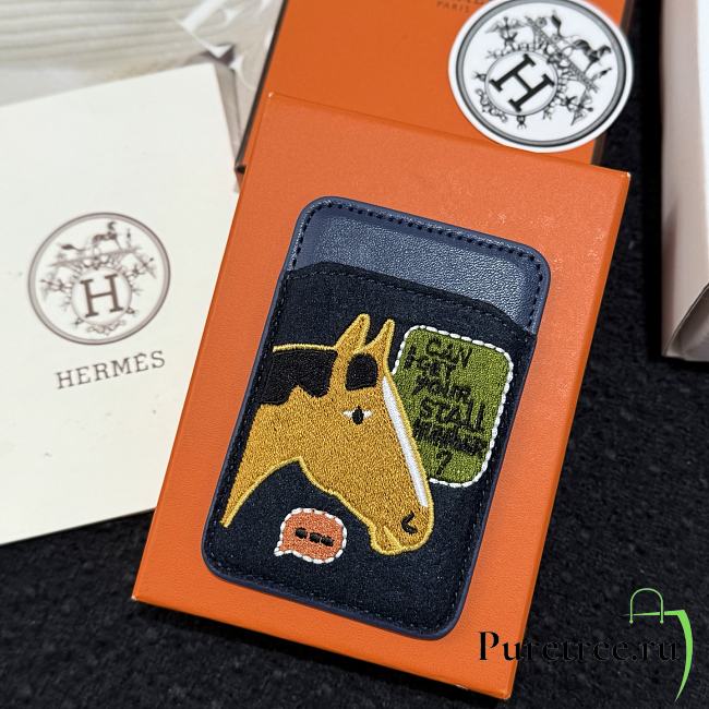 Hermès Horse MagSafe Magnetic Card Holder 04 - 1
