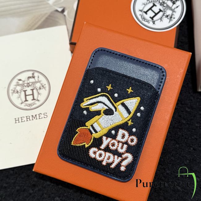 Hermès Horse MagSafe Magnetic Card Holder 06 - 1