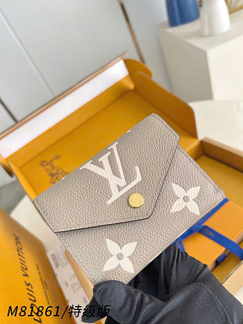 LOUIS VUITTON | Victorine Wallet Tourterelle Cream M81861