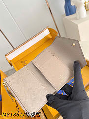 LOUIS VUITTON | Victorine Wallet Tourterelle Cream M81861 - 4