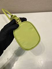 PRADA | Re-Nylon pouch Lawn Green - 6