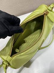 PRADA | Re-Nylon pouch Lawn Green - 5