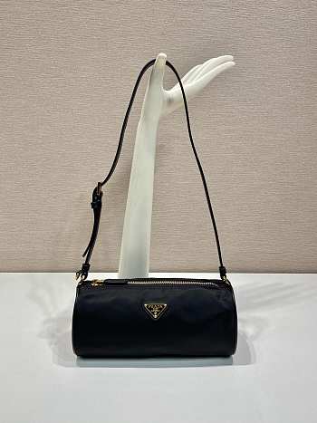 PRADA | Re-Nylon pouch black