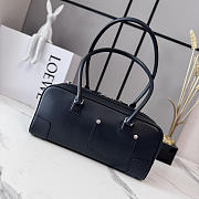 LOEWE | Calfskin Amazona 31 Panta Shoulder Bag Black - 4