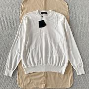 LOUIS VUITTON | Embossed Jacquard Knit Crew Neck Long Sleeve White - 1