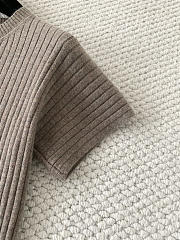 LORO PIANA | Coste Crewneck Licorice Root Melange - 3