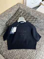 Prada logo-intarsia cropped wool sweater black - 1
