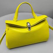 Jacquemus Valérie Small folded bag 04 - 2