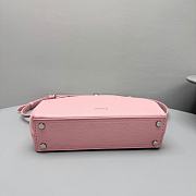 Jacquemus Valérie Small folded bag 05 - 6