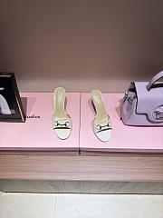GUCCI | Metal Buckle Mid Heel Elegant Women White - 3