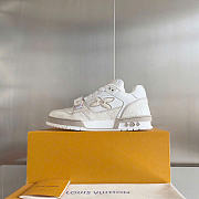 LOUIS VUITTON | LV Trainer Sneakers Beige - 2