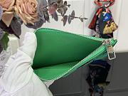 LOUIS VUITTON | Card Holder In Green  - 5