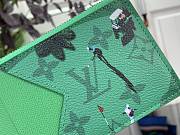 LOUIS VUITTON | Card Holder In Green  - 4