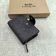 Coach Medium Corner Zip Wallet 01 - 4