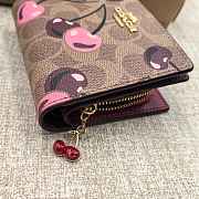 Coach Snap Wallet In Signature Canvas With Cherry 01 - 3
