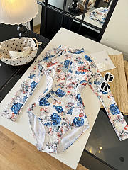 Dolce & Gabbana New One-Piece Swimsuit 02 - 3