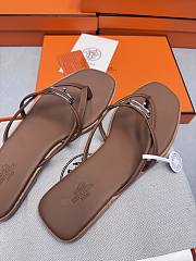 HERMES | Kelly buckle flip-flops brown - 3