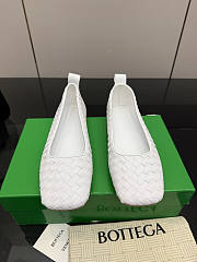 BOTTEGA VENETA | White Intrecciato Woven Nappa Leather Bow Ballet Flats - 1