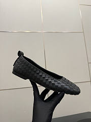 BOTTEGA VENETA | Black Intrecciato Woven Nappa Leather Bow Ballet Flats - 5
