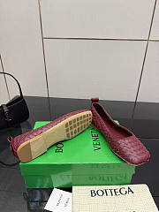 BOTTEGA VENETA | Burgundy Intrecciato Woven Nappa Leather Bow Ballet Flats - 2