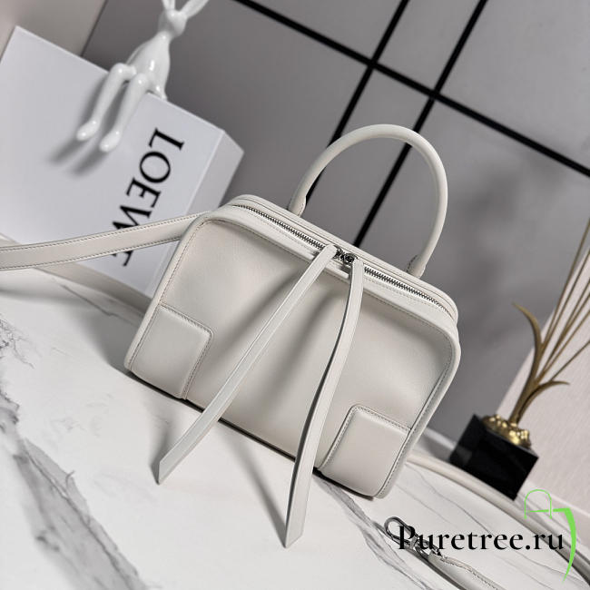 LOEWE | Small Amazona 180 bag in soft calfskin white - 1