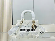 DIOR Medium Lady D-Lite Bag White D-Lace Embroidery - 1