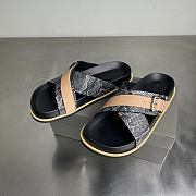 Balenciaga snakeskin cross-strap platform sandals 03 - 3