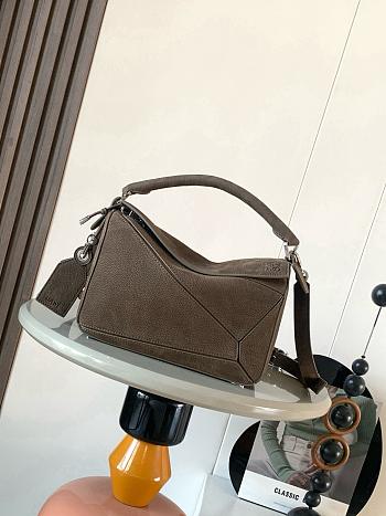 Loewe Small Featherlight Puzzle bag in grained