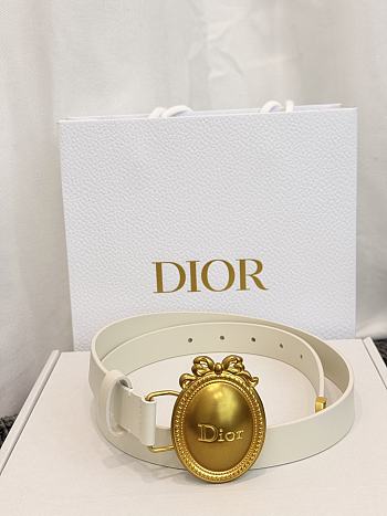 DIOR | Médaillon Belt 25mm Gold Buckle White Smooth Calfskin