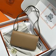 Hermès Constance Gold Hardware Shoulder Bag Camel - 3