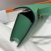 Hermès Constance Gold hardware Shoulder Bag Emerald green - 6