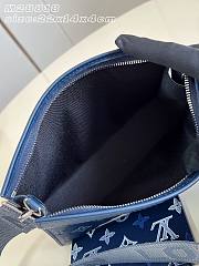 LOUIS VUIITON | Gaston Small Bag Navy Blue - 4