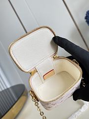 LOUIS VUITTON | Micro Vanity Case Dune Beige - 4