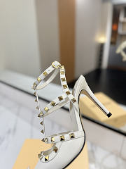 Valentino Rivet Sandals high Heels In White - 6
