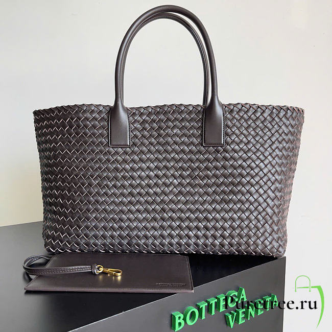 Bottega Veneta Large Cabat In Fondant - 1