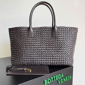 Bottega Veneta Large Cabat In Fondant