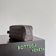 BOTTEGA VENETA | Intrecciato Travel Pouch Fondant - 6