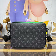 LOUIS VUITTON | Trio Messenger Bamboo Green M26052 - 4