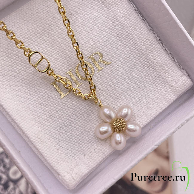 DIOR | D Natural Pearl Flower Necklace - 1