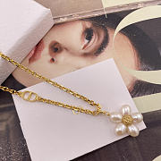 DIOR | D Natural Pearl Flower Necklace - 3