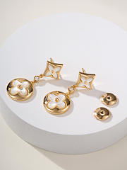 LOUIS VUITTON | Mother-of-Pearl Stud Earrings - 6