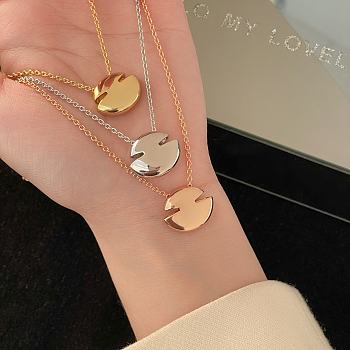BV.CABOCHON necklace