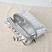 BOTTEGA VENETA | Bang Bang Metallic Leather Vanity bag silver - 2