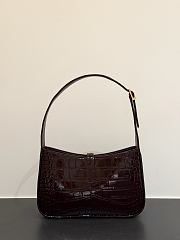 YSL | Le 5 À 7 Patent Croc Shoulder Bag Shiny Dark Burgundy - 4